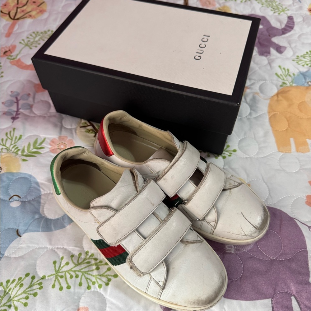 Gucci Kids White Sneakers with Velcro and Stripes